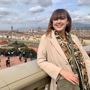 Meet your Posher, Megan